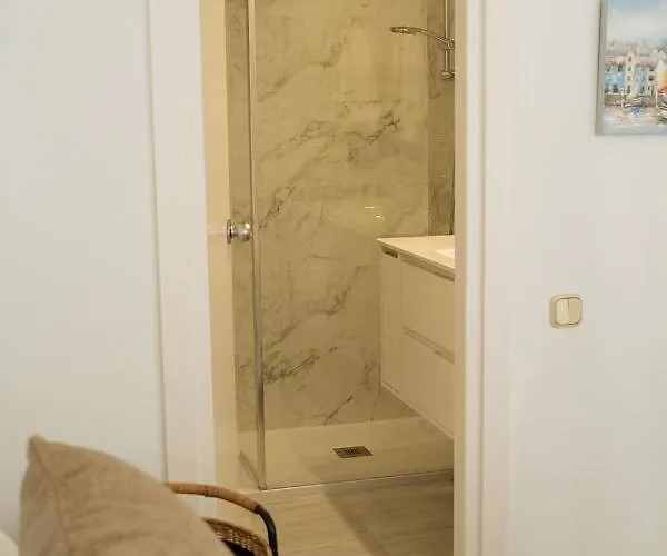 公寓 One&lux House - Bright Beachfront Duplex With Parking, Pool & Gym *