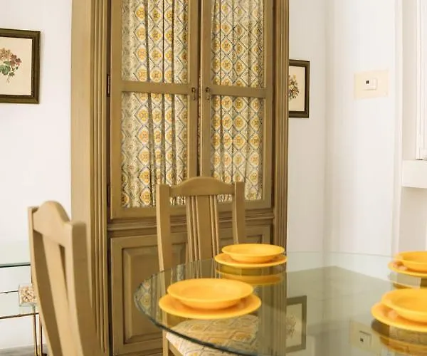 公寓 One&lux House - Bright Beachfront Duplex With Parking, Pool & Gym 马尔韦利亚